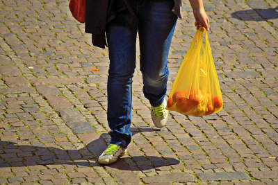 Great Reduction In The Use Of Plastic Bags In Greece - XpatAthens.com