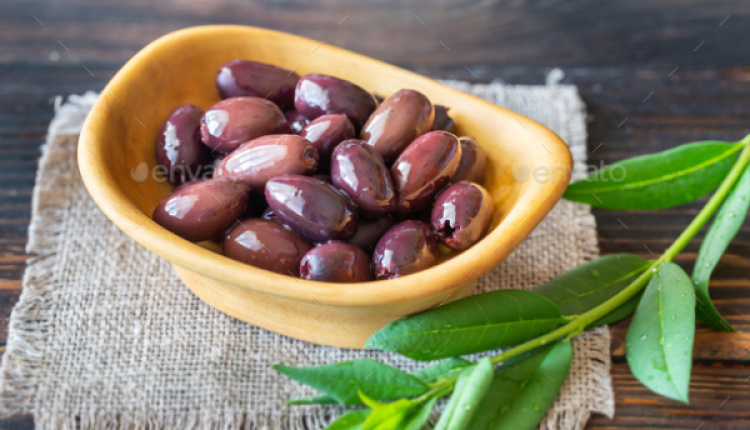 Why Kalamata Olives Are One Of The Healthiest Foods On Earth