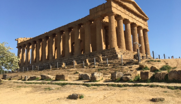 Ancient Frieze From Zeus Temple Found Near Shore